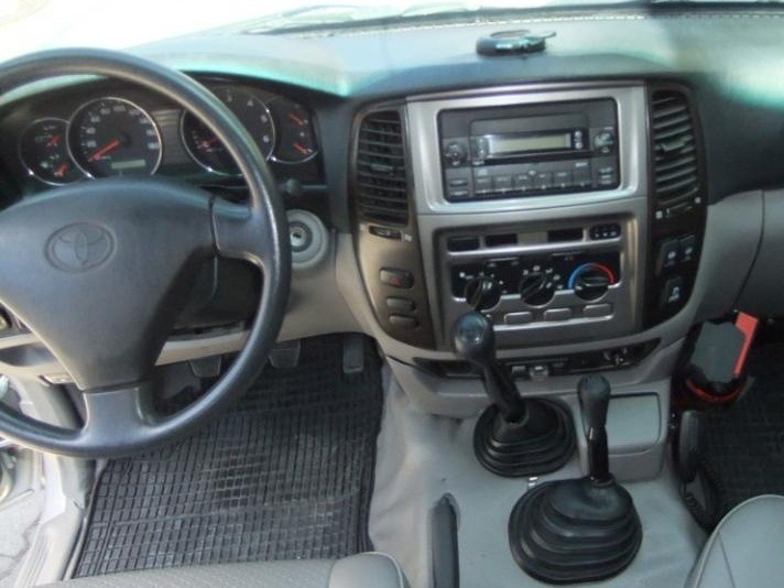 Штатная магнитола для Toyota Land Cruiser 105 1998-2007 - Carmedia OL-9681-S9 на Android 8.1, 8-ЯДЕР, 4ГБ-64ГБ, встроенным 4G модемом и DSP Штатная магнитола для Toyota Land Cruiser 105 1998-2007 - Carmedia OL-9681-S9 на Android 8.1, 8-ЯДЕР, 4ГБ-64ГБ, встроенным 4G модемом и DSP